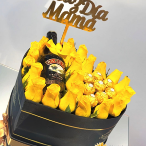 Detalle Floral Especial Rosas Amarillas mas baileys.